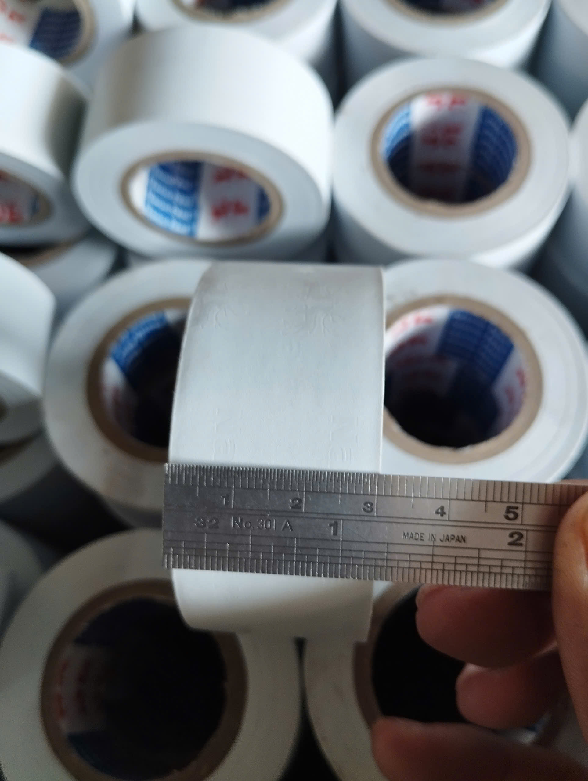 nano màu trăng 3cm